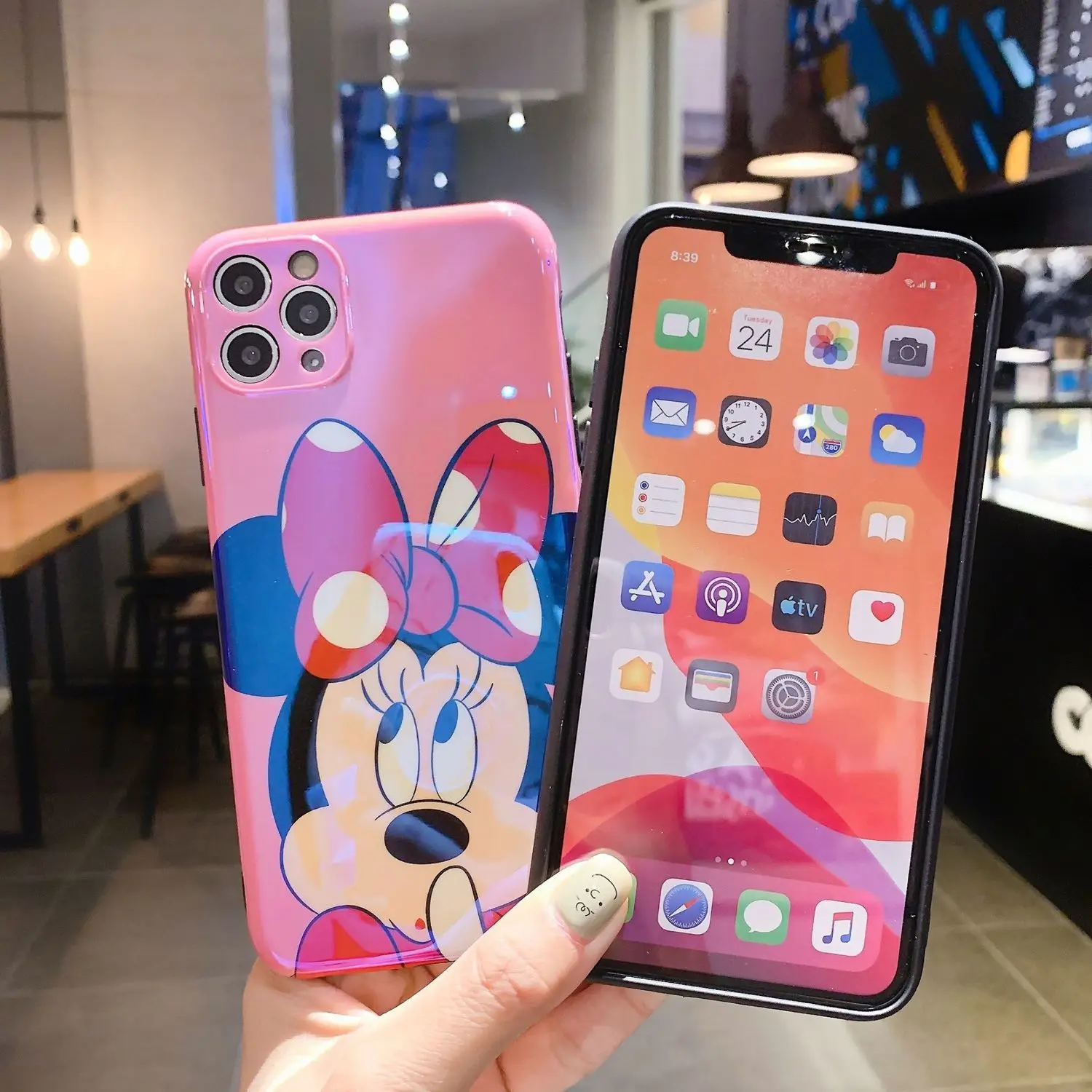 

Disney Cartoon Competitor Mickey Minnie mobile phone case for iPhone12mini /12promax/iPhonex/xs xr/7/8plus with stand Blu-ray