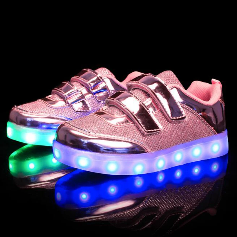 Детская обувь с подсветкой для малышей мальчиков светящиеся кроссовки