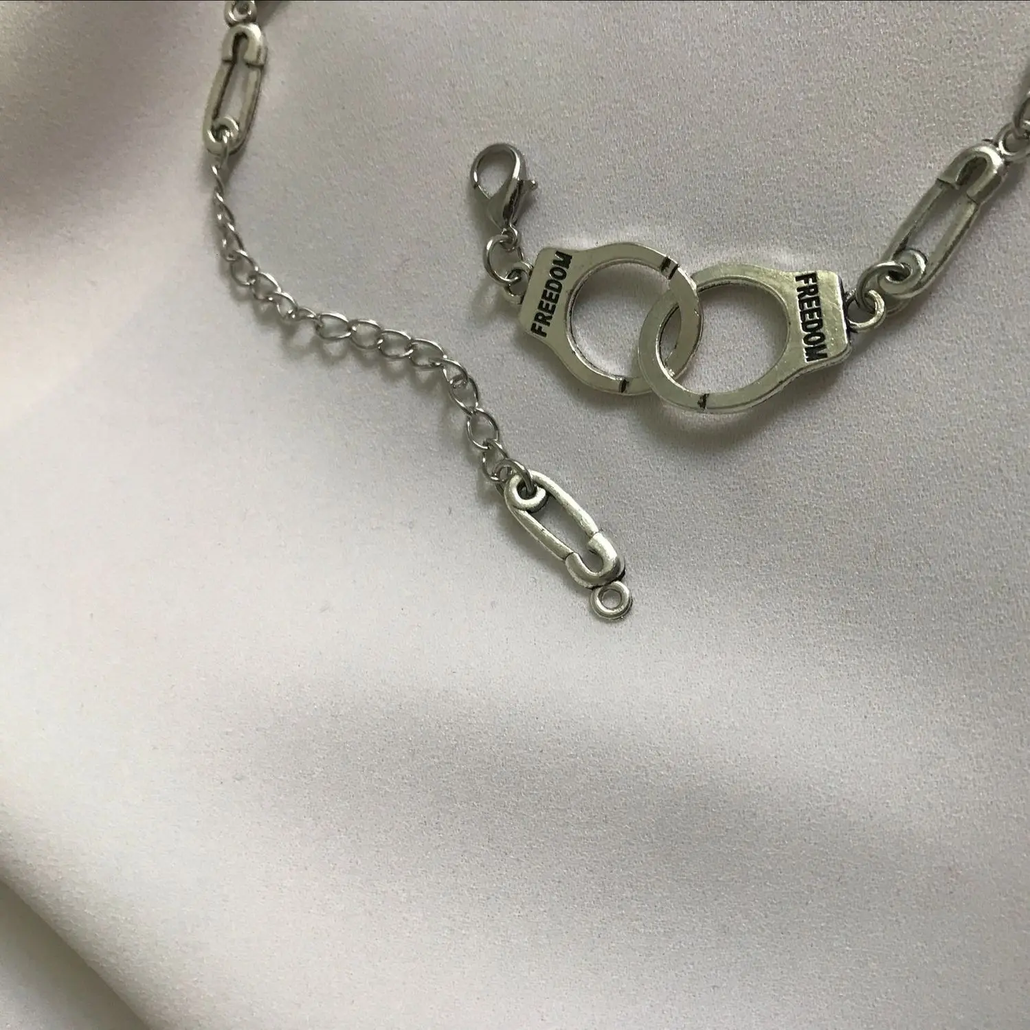 Gothic Style Handcuffs Choker Collar Necklace Women Handmade Geometric Bracelet