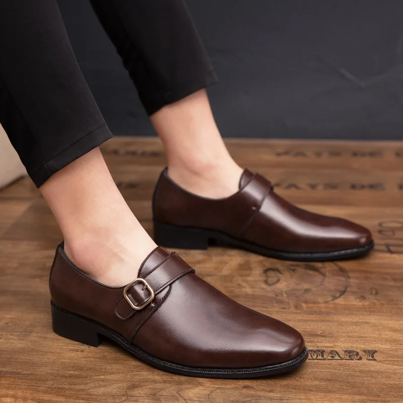 Для мужчин стильные кожаные туфли с заостренным носом в британском стиле Стиль