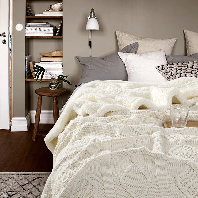 Apollo bedding одеяло. Заправленная кровать. Покрывало + 2 наволочки antilo boston crudo 250*270 см. Постельное белье 240х260 victoria. Одеяло.