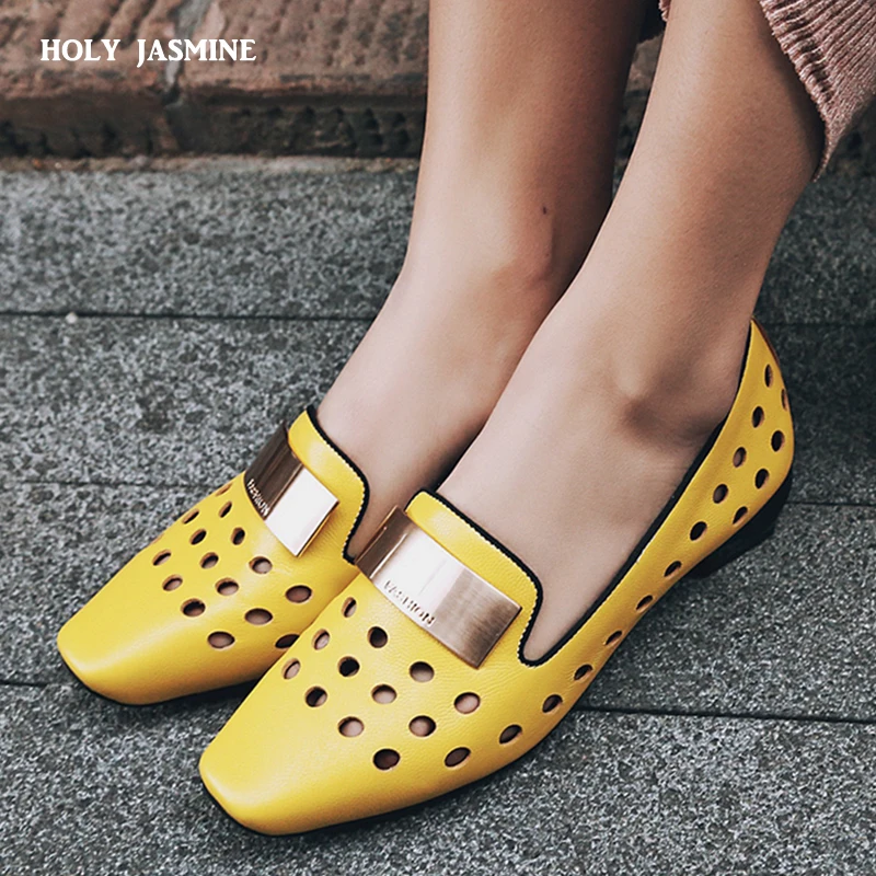 Туфли-лодочки женские с вырезами заостренный носок высокий каблук 3 см модные