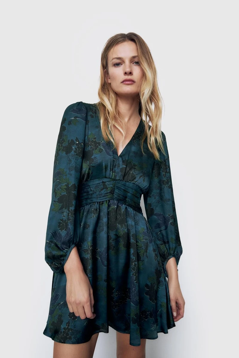 

European and American All-Matching Women's Winter New Pleated Waist Dress