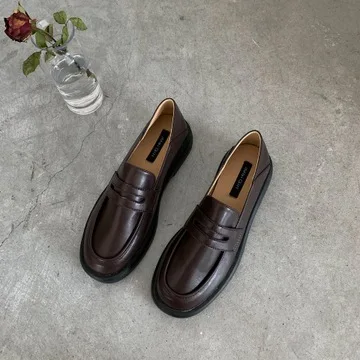 

British Style Shoes Woman 2021 Oxfords All-Match Female Footwear Autumn Loafers With Fur Clogs Platform Round Toe Casual Sneaker