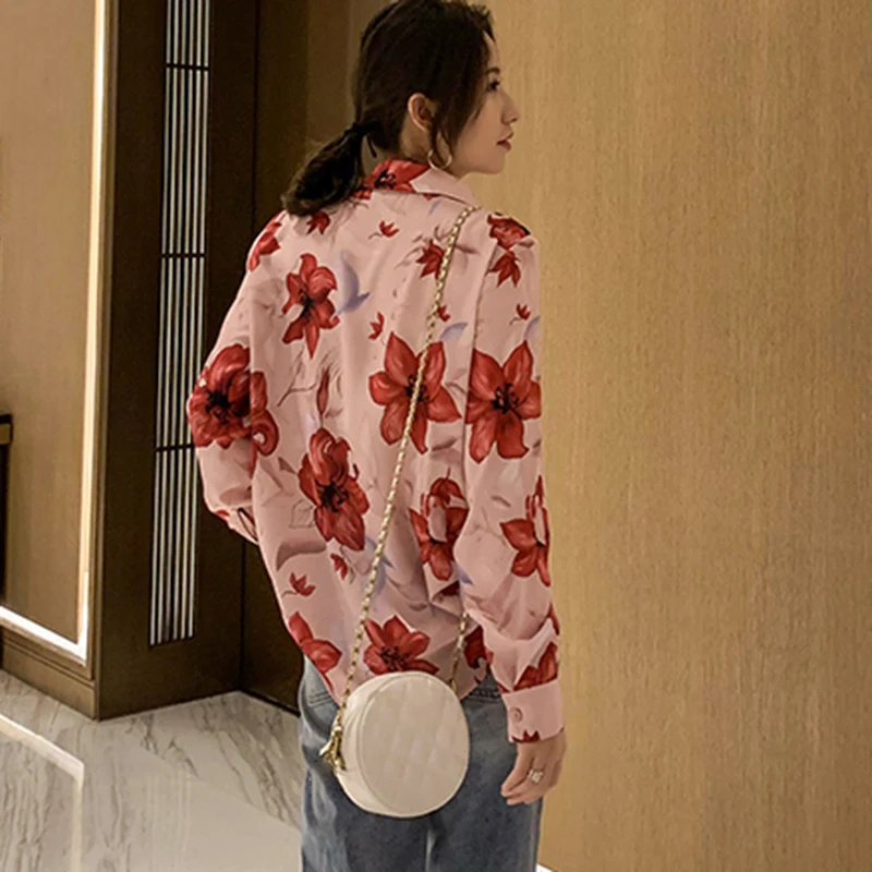 

ECRURANI Print Vintage Hit Color Shirt For Women Lapel Long Sleeve Loose Temperament Shirts Female New 2021 Spring Fashionable