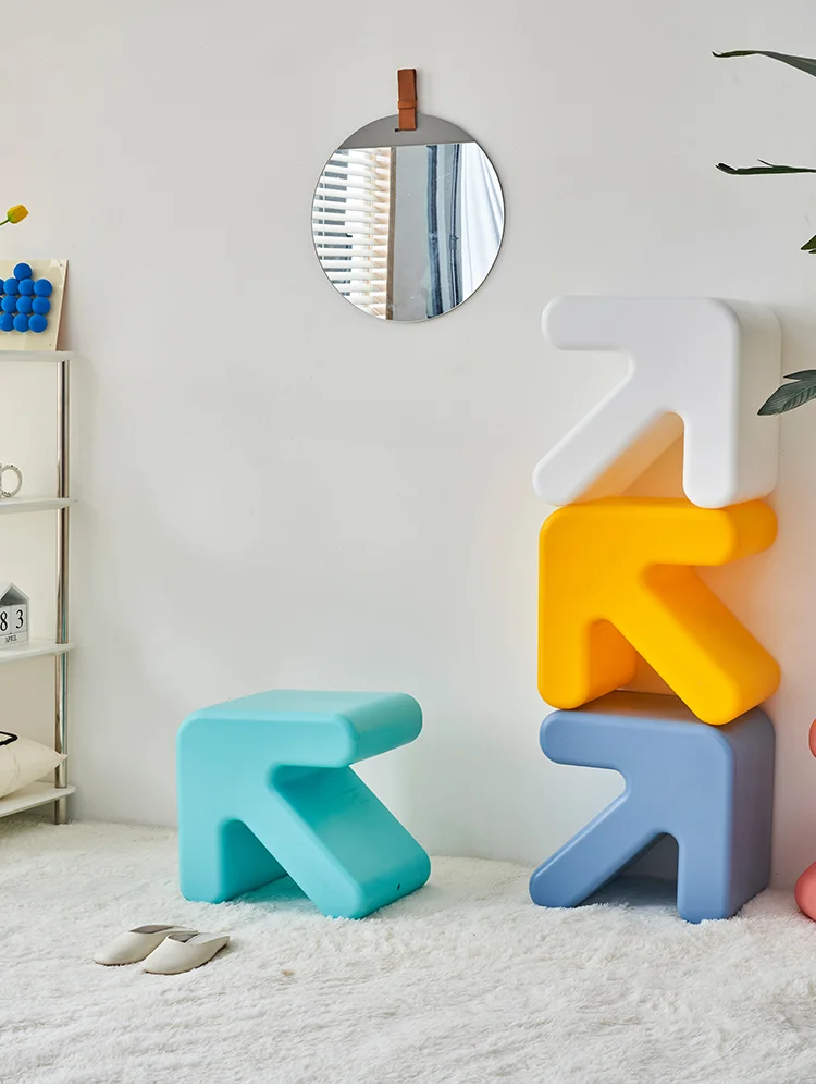

GY Nordic Small Stool Home Children's Bench Creative Arrow Thickened Plastic Fitting Room Door Shoes Low Stool