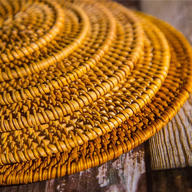 Круглые подставки из натурального ротанга для чашек изолирующие столовые