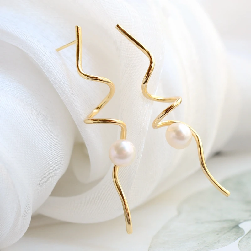 Настоящее серебро 925 пробы инкрустированное искусственными драгоценными