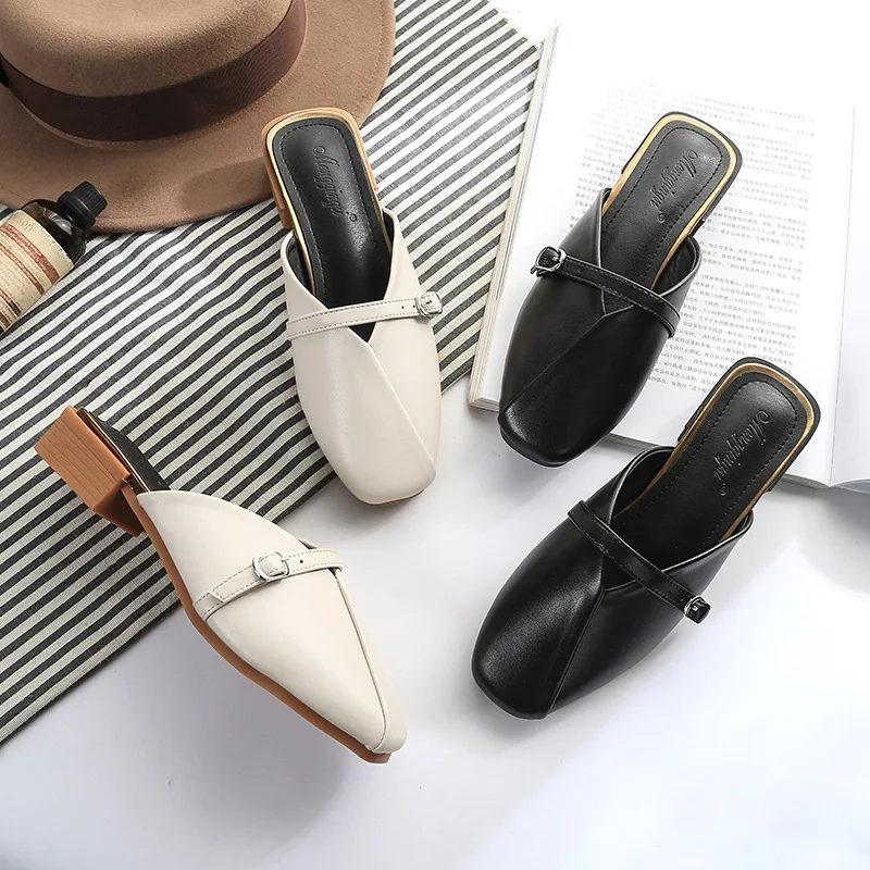 Мюли женские кожаные с квадратным носком шлепанцы металлическим украшением