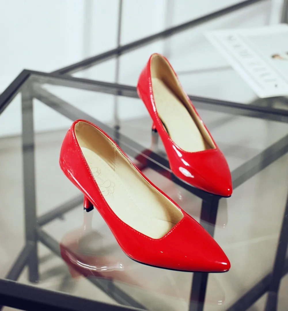 Женские туфли-лодочки с острым носком на тонком высоком каблуке | Обувь