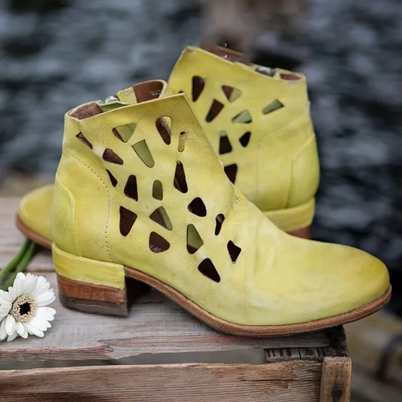 

2021Summer Retro Hollow Out Sandals Ladies Round Toe Mid Heel Western Boots Women's Ankle Boots Female Casual Zipper Short Boots