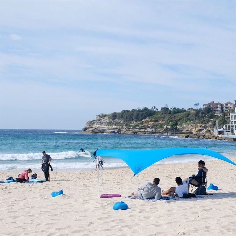 저렴한 해변 양산 경량 휴대용 태양 그늘 텐트, 샌드백 UV 라이크라 대형 가족 캐노피 야외 해변 낚시 캠핑