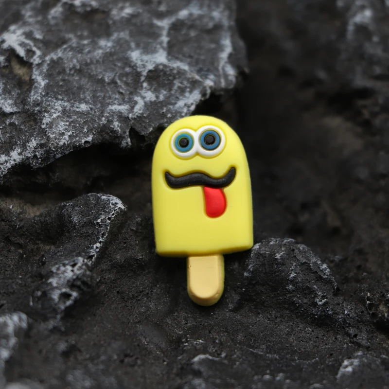 

Hole Slippers Shoe Buckle Anime Cute Chars Croc Fruit cake vegetable Decoration Designer Accesoire Garden Shoe Decoration Kid