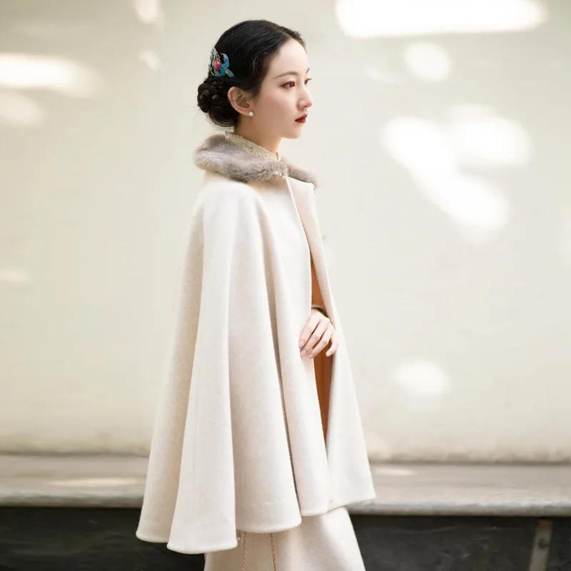 

Chinese Style Poncho Women National Style Fur Collar Cape Coat Shawl Casaco Feminino 2021 Winter Solid Kimono Warm Cloak Jacket