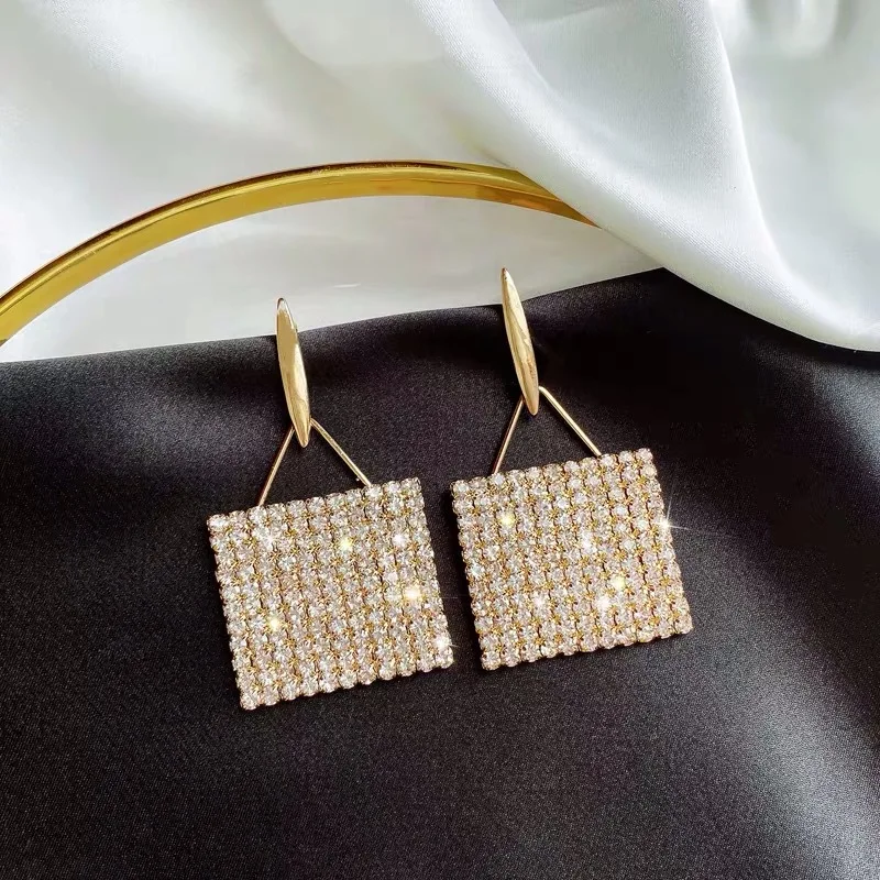 

USTAR Bling Crystal Square Drop Earrings for women Girl Rhinestone Geometric gold Dangle Earring Female Fashion Party Jewelry