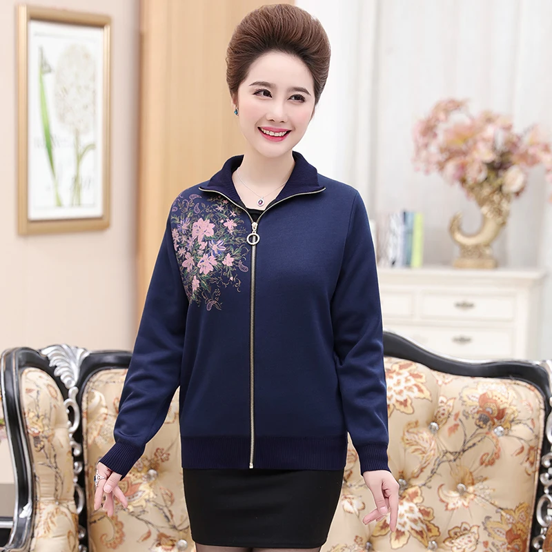 

2021 Autumn and winter women's mother loaded large size knit zipper cardigan in the elderly thick loose sweater coat