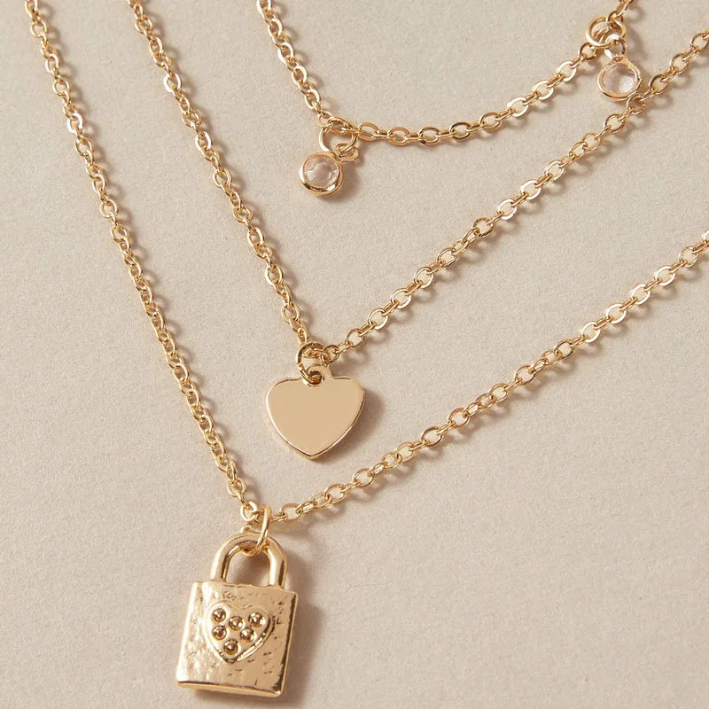 

Bohemian Multilayer Gold Color Lock Pendant Necklace for Women 2021 Trendy Heart Shiny Rhinestone Party Jewelry