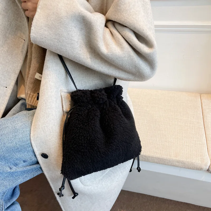 Новая зимняя красная пачка пушистая сетка от японской милые овечьи шерстяные