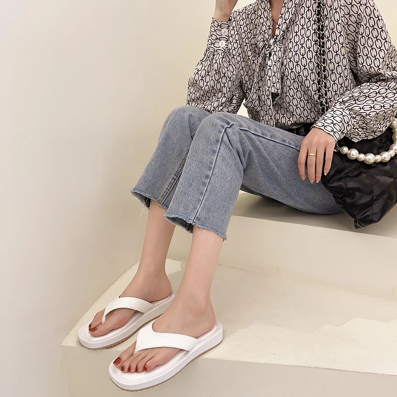 

Flat Shoes Female Ladies' Slippers Med Rubber Flip Flops Slipers Women Platform Loafers Hawaiian 2021 Soft Basic Slides PU
