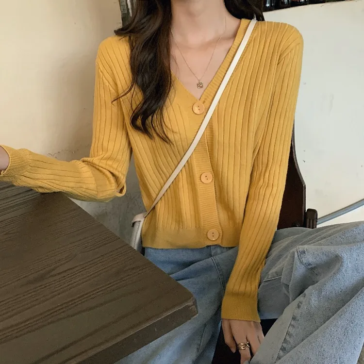

Korean-style Short V-neck Long Sleeve Solid Color Slimming Knitted Cardigan Top
