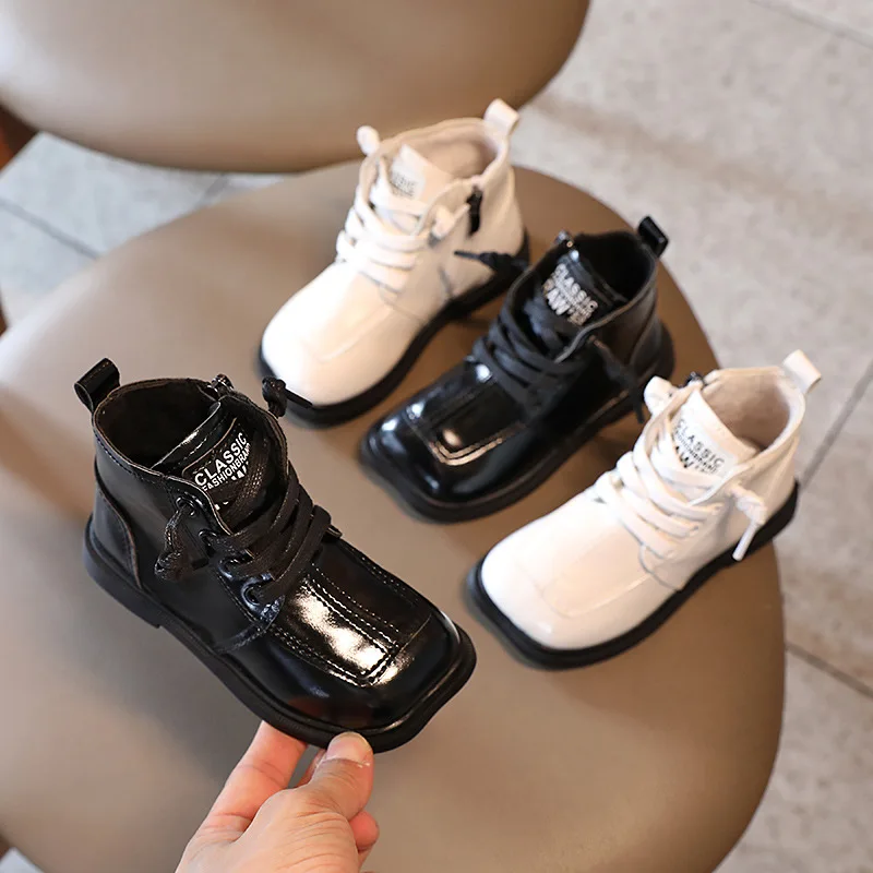 

Kids Martin Boots Toddlers Winter Boots Warm Cotton Boys Girls Ankle Boots Square Toes Children Fashion Boots Classic 21-33 New