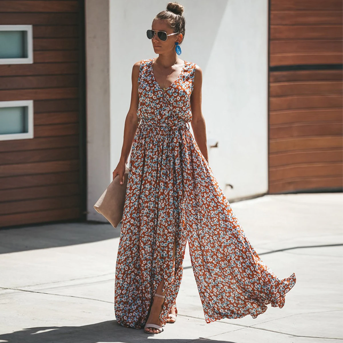 

2022 Summer New V-neck Floral Mopping Skirt Dress Female Bohemian Beach Banquet Dress Long Skirt