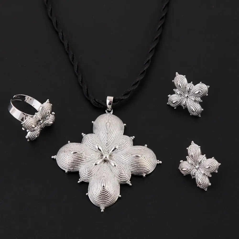 Женский комплект ювелирных украшений серебряного цвета в эфиопском