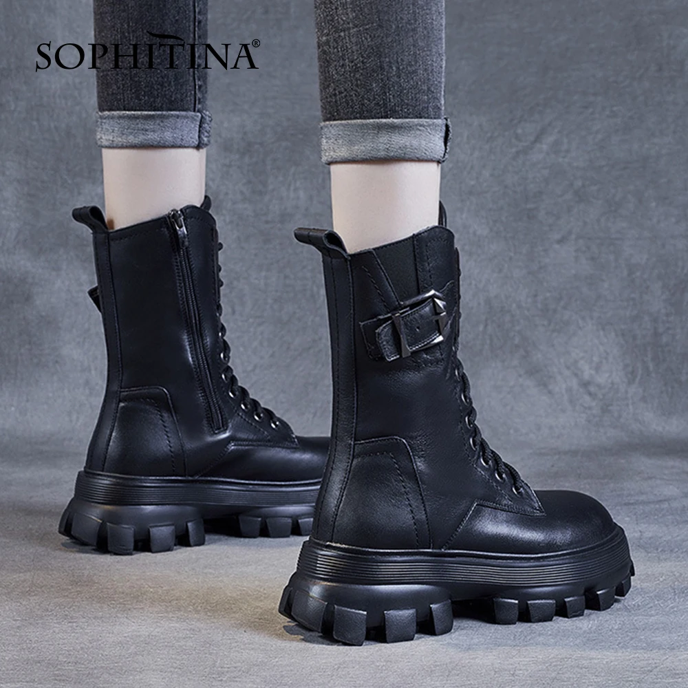 

Женские ботинки в британском стиле SOPHITINA, модные уличные ботинки до середины икры на платформе с перекрестными ремешками, модель NO270 на осен...