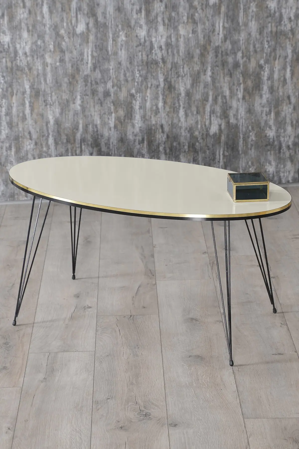 

Medium Coffee Table Ellipse Black Wire Foot Double Gold Cream