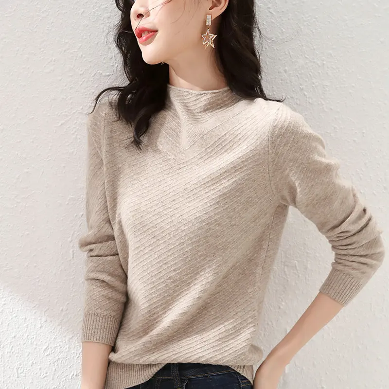 2020 Autumn and Winter New 100% Pure Wool Semi-high Round Neck Woolen Sweater Women's slim Slim Pullover Warm Light Sweate | Женская