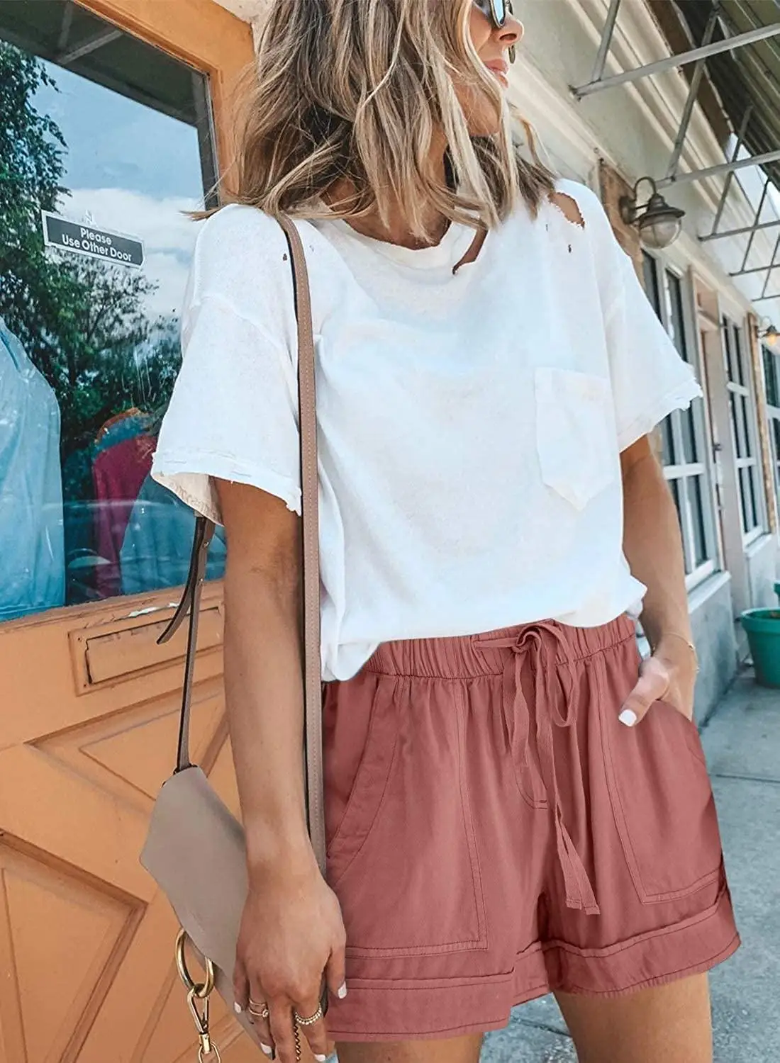 

Big Pocket Drawstring Shorts Women Casual Streetwear Shorts Loose Wide Leg Short Pants Comfy Running Gym Sports Trousers S-2XL