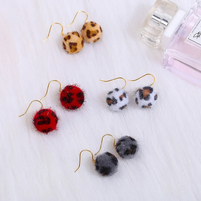 2019 корейские короткие Висячие серьги для женщин девочек мяч хлопковый помпон Pom