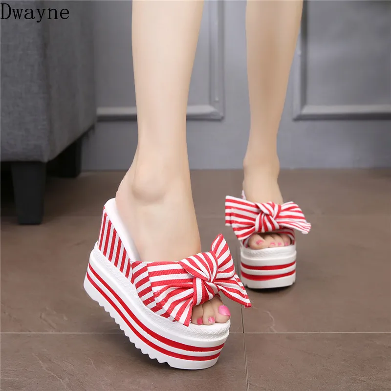 Новые корейские женские тапочки для студентов толстые рифленые модные супер