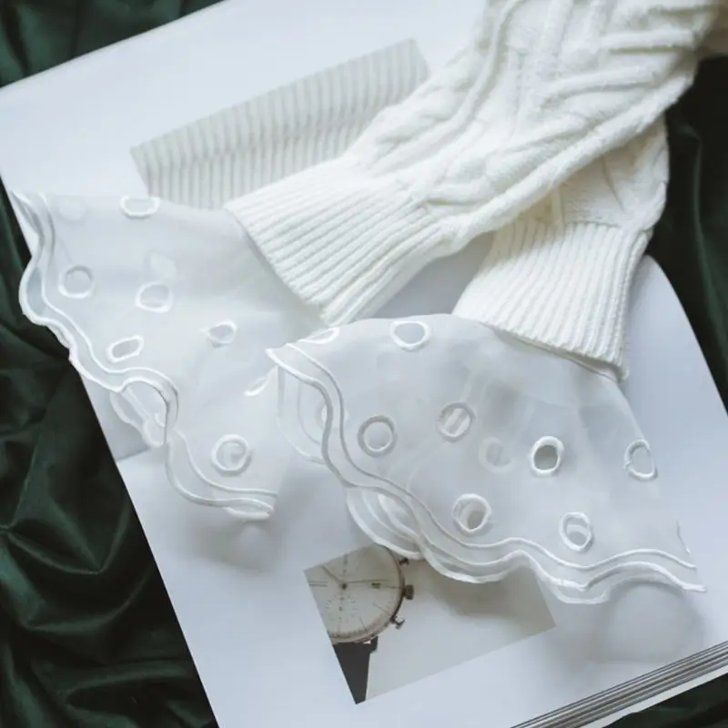 

2pcs/pair Women Girl Lace Fake Cuff Big Wave Hollow Out Sleeves Wrist Decor R58E