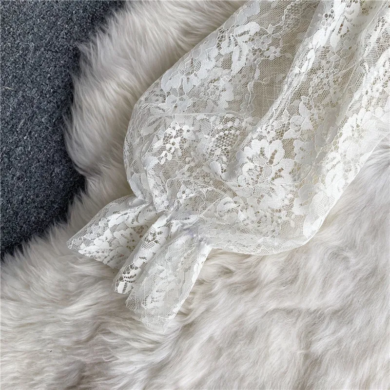 

Women Patchwork Shirts Square Collar Long Flare Sleeve High Waist New Print Lace Mesh Korean French Autumn Female Casual Blouse