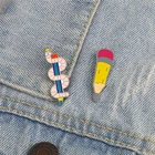 Мультяшным принтом в виде насекомых, брошь на застежке, дождевого карандаш значок червь со шляпой эмали штырь милый креативный металлический рюкзак со значком ювелирное украшение в виде лацкана