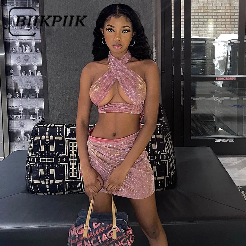 

BIIKPIIK, блестящие однотонные женские комплекты из двух предметов, укороченные топы с перекрестными лямками через шею и мини-юбка с рюшами, мод...