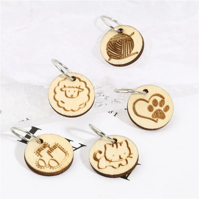 5pcs Cat Sheep Wooden Pendant Knitting Stitch Markers Round Crochet Latch For DIY Craft Marker Kits Needle Clip Knitting Tools images - 6