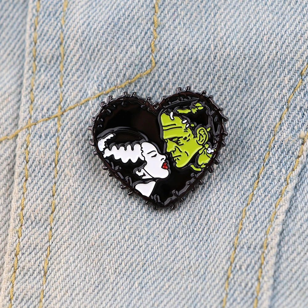 

MD857 DMLSKY Horror Metal Pins Enamel Brooches for Women Men Lapel Pin Backpack Badge Denim Pin Fashion Brooch