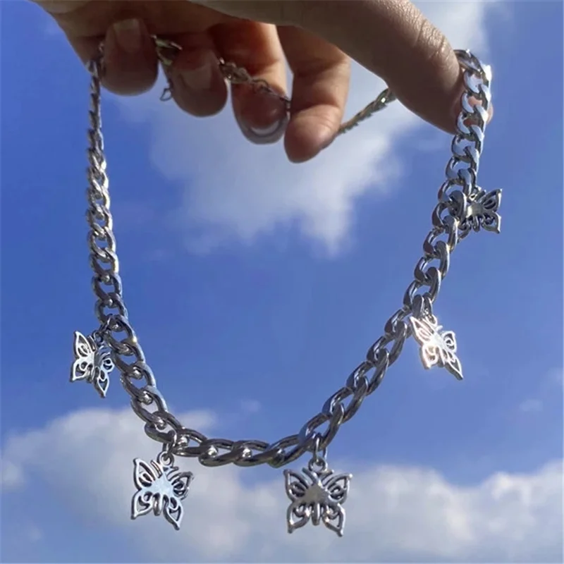

Vintage Butterfly Hollow Out Metal Charms Pendant Necklaces For Women Girl Harajuku Hip Hop Punk Animal Choker Necklace Jewelry
