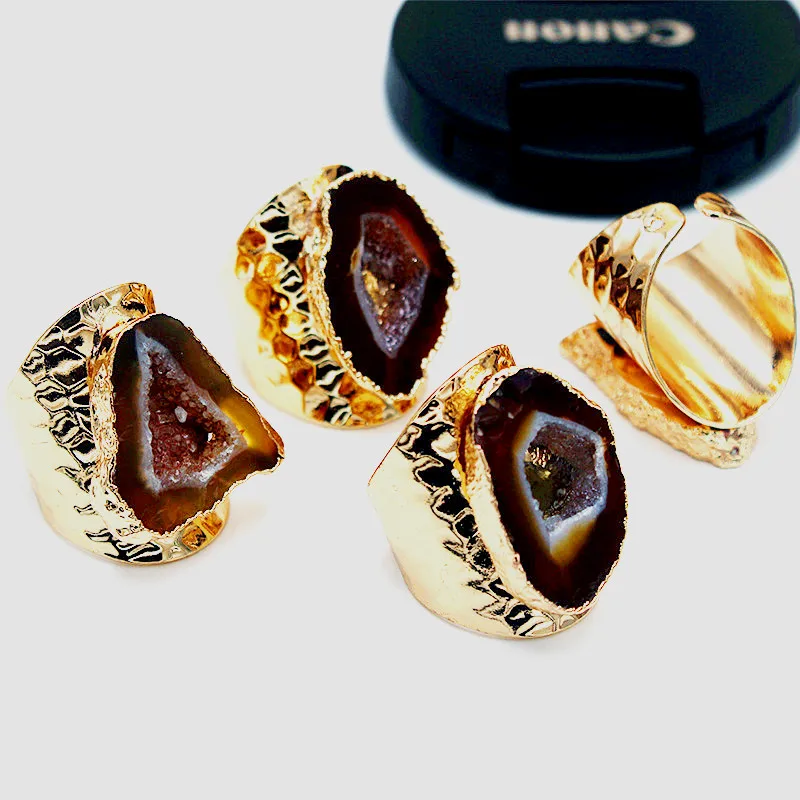 Кольцо с полудрагоценными камнями для мужчин и женщин полированное золотом