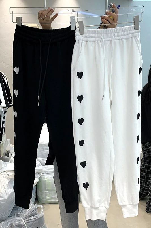 

Black Peach Heart Print Design SweatPants Female 2021 Spring New Drawstring Elastic Waist Loose Slimming Jogger Woman Pants