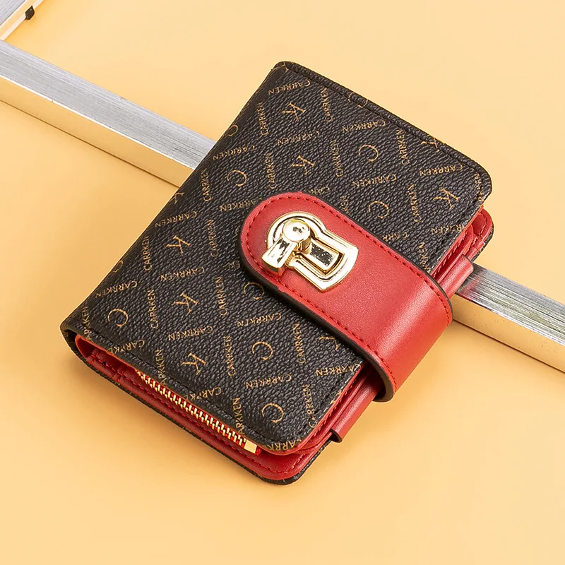 Кошелек женский кожаный на молнии с надписью