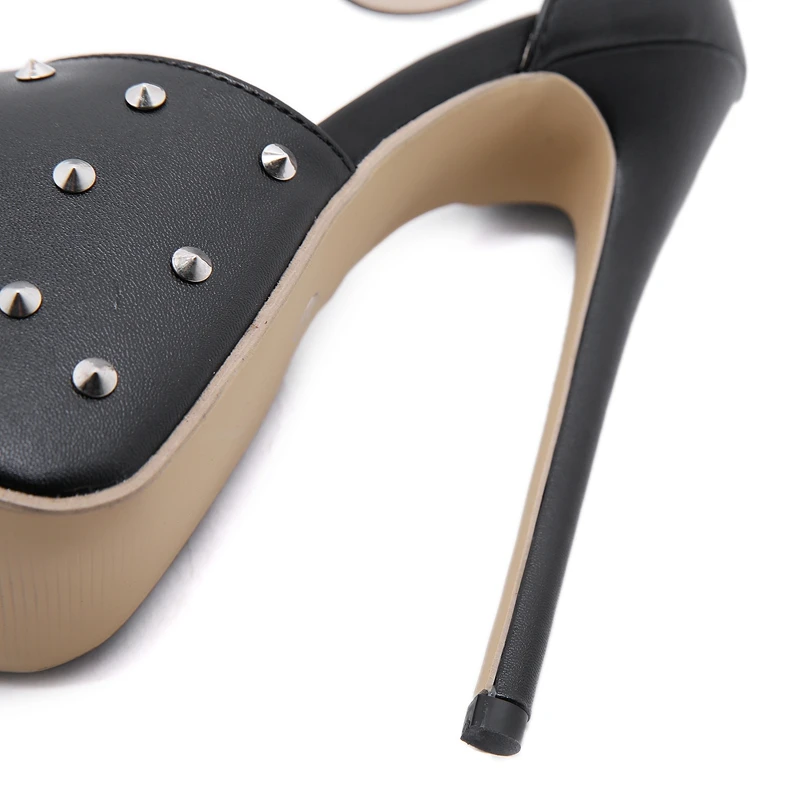 Женские туфли-лодочки с заклепками и открытым носком на платформе 16 см | Обувь