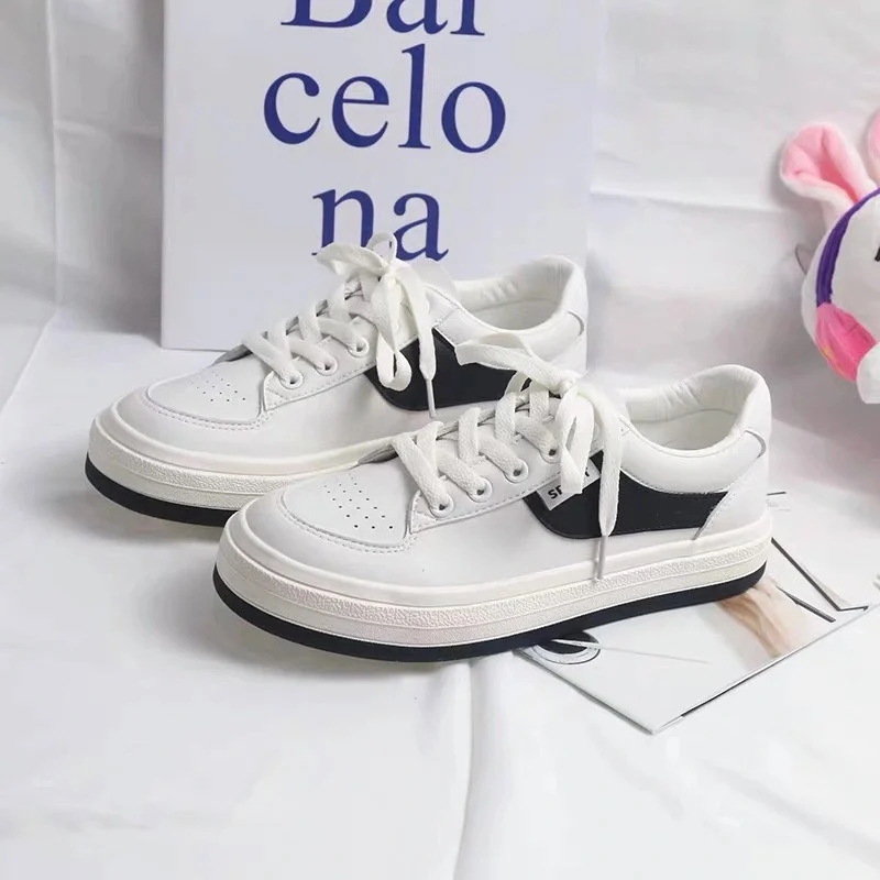 Women's Sports Shoes Leisure Shoes Running Shoes Spring and Autumn 2021 New Women's Fashion Outdoor Flat Bottom Vulcanized Shoes