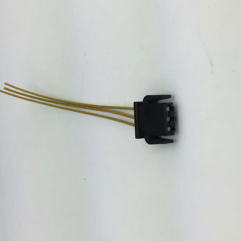 

Reading Light 3 Pin Connector Housing Plug Socket For Bora Touran