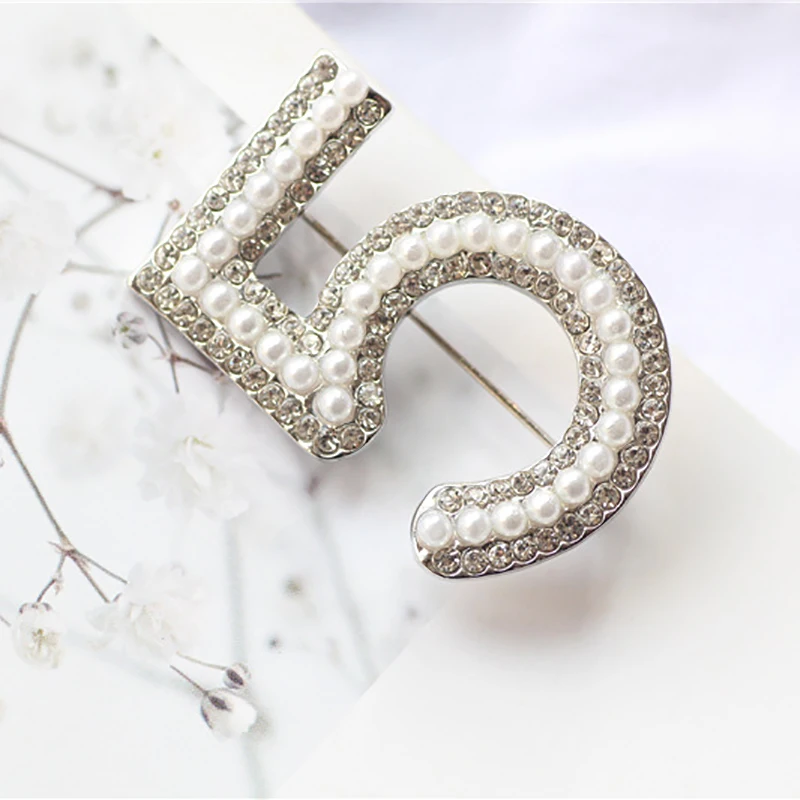 Стразы жемчуг большая буква 5 брошь ручная работа модный бренд броши булавка для