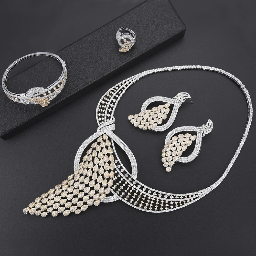 Economici LARRAURI 2019 Hot Di Lusso Della Piuma Lariat Del Fiore Delle Donne Da Sposa Cubic Zirconia Dichiarazione Della Collana Del Choker Orecchino Dubai Set Di Gioielli