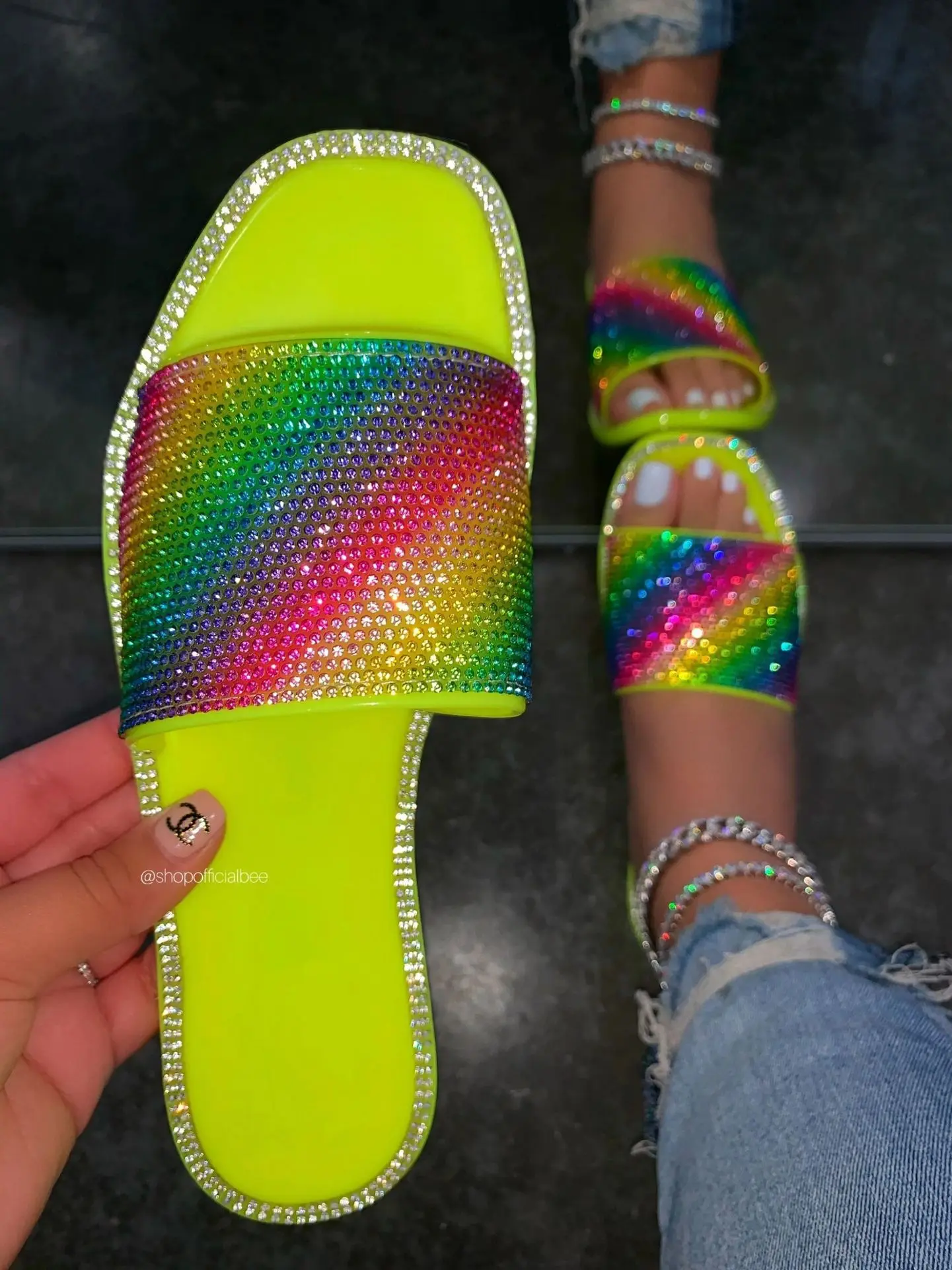 

Female Shoes Multicolored Sandals Big Size Ladies' Slippers Glitter Slides 2021 Jelly Flat Rome Crystal Basic Scandals Synthetic