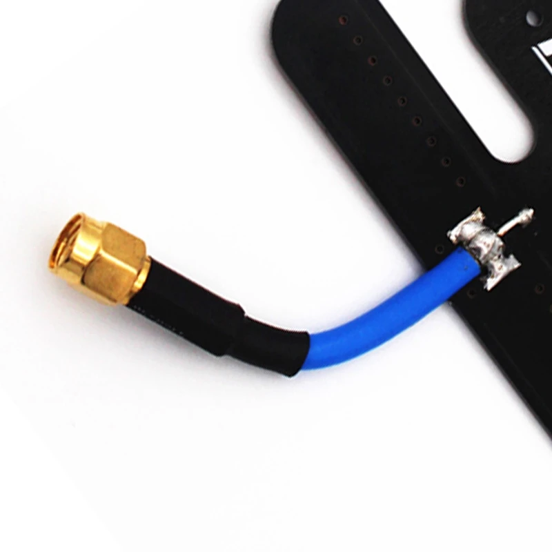 

2.4G UAV Remote Control 7.5DBi Fishbone Plate High-Frequency Antenna